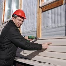 Best Siding Painting and Refinishing  in Dubuque, IA